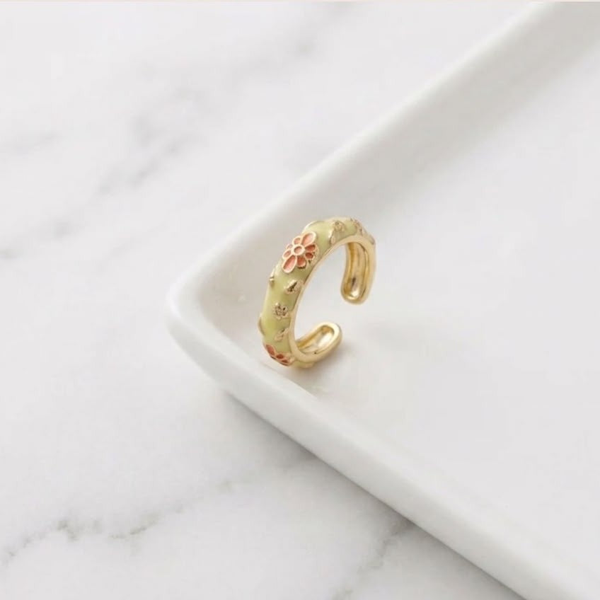 Poison Ivy ring